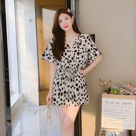 雪纺短袖系带波点连体裤夏女宽松显瘦气质薄款V领收腰短裤  服裝批發女裝批發服飾貨源