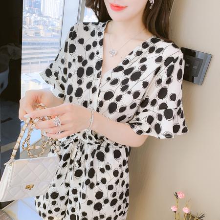 雪纺短袖系带波点连体裤夏女宽松显瘦气质薄款V领收腰短裤  服裝批發女裝批發服飾貨源