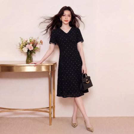 BY14160# 奢姿大码女装夏季减龄波点V领连衣裙胖妹妹度假风时尚中长裙 服裝批發女裝批發服飾貨源