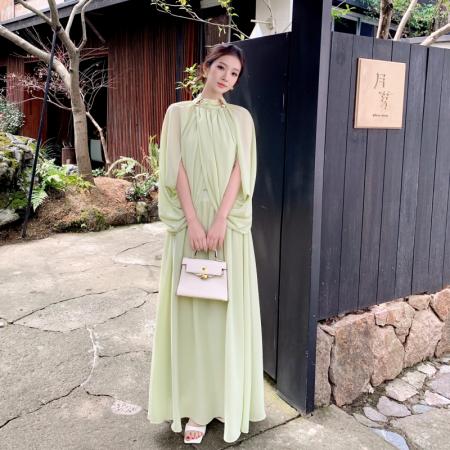 圣托里尼呼吸感鼠尾草绿设计感雪纺半高领披肩上衣收腰大摆裙套装 服裝批發女裝批發服飾貨源