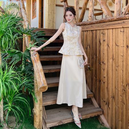 木子李的李新中式高级缎面提花无袖收腰马甲上衣垂感半身裙套装夏 服裝批發女裝批發服飾貨源