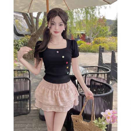 韩系甜美方领彩扣短袖针织衫女夏装别致时髦洋气减龄短款上衣 服裝批發女裝批發服飾貨源