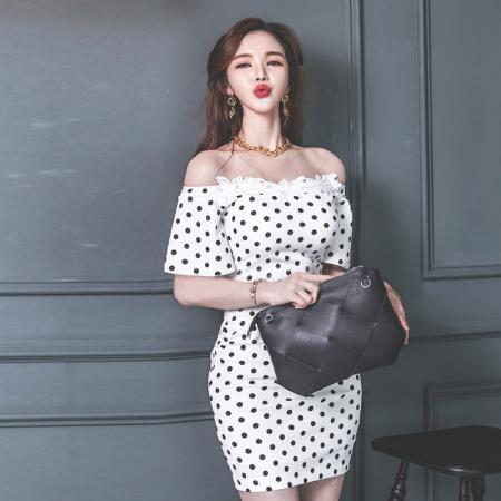 韩版一字肩波点连衣裙女夏新款收腰显瘦气质蕾丝拼接包臀短裙 服裝批發女裝批發服飾貨源