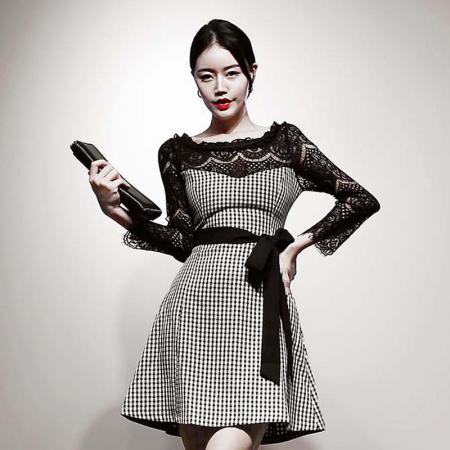 BY14219# 复古优雅风蕾丝拼接千鸟格连衣裙收腰系带显瘦气质名媛小黑裙 服裝批發女裝批發服飾貨源