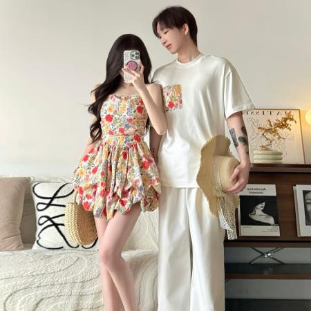 BY14304# 沙滩裙高级感情侣装蕾丝边连衣裙男T恤 服裝批發女裝批發服飾貨源