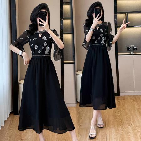 BY14348# 大码女装夏季时髦设计感领口烫钻显瘦拼接碎花雪纺中长连衣裙 服裝批發女裝批發服飾貨源