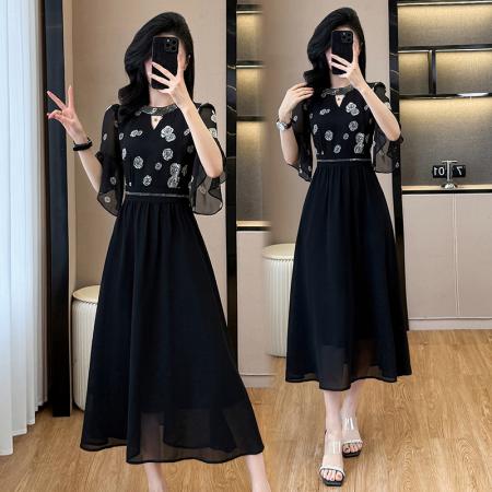 BY14348# 大码女装夏季时髦设计感领口烫钻显瘦拼接碎花雪纺中长连衣裙 服裝批發女裝批發服飾貨源