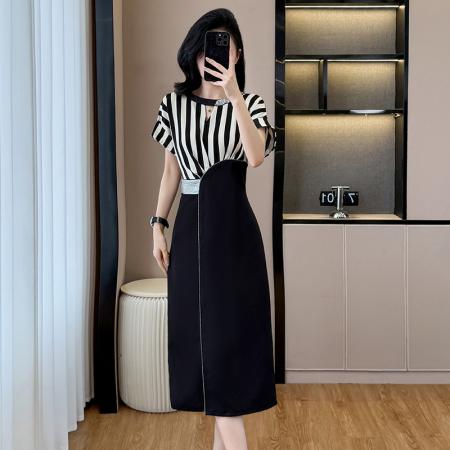 BY14349# 大码女装夏季新款小众设计感醋酸缎条纹撞色拼接显瘦连衣裙 服裝批發女裝批發服飾貨源