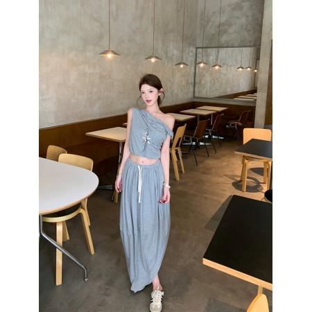 BY14433# 复古性感不规则针织高腰开叉半身裙+斜肩扭结T恤上衣女服裝批發女裝批發服飾貨源