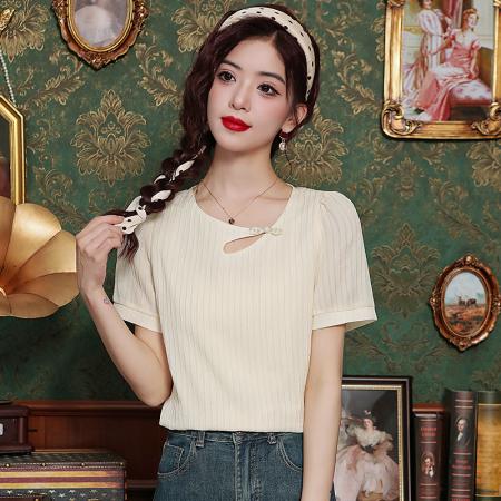 BY14449# 肌理感新中式盘扣衬衫女夏季优雅气质不规则镂空设计上衣服裝批發女裝批發服飾貨源