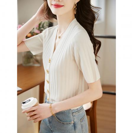 BY14451# 法式高级感小香风开衫短款上衣女夏薄款别致V领冰丝短袖针织小衫服裝批發女裝批發服飾貨源