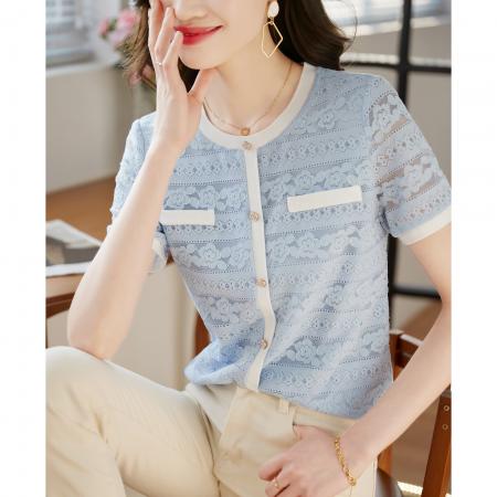 BY14452# 高级蕾丝上衣女短袖夏季新款撞色圆领勾花镂空时尚小衫服裝批發女裝批發服飾貨源