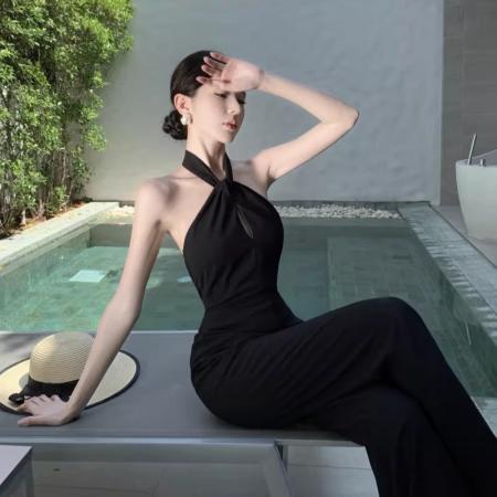 BY14505# 泰式旅行穿搭挂脖连体裤女夏季气质名媛高级感垂感黑色直筒拖地裤 服裝批發女裝批發服飾貨源