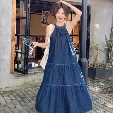 BY14507# 蓝色无袖挂脖连衣裙女中长款夏新款牛仔复古简约设计感背心裙 服裝批發女裝批發服飾貨源