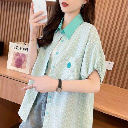 BY14531# 涤纶条纹Polo领衬衫女甜美泡泡袖设计感宽松上衣 服裝批發女裝批發服飾貨源