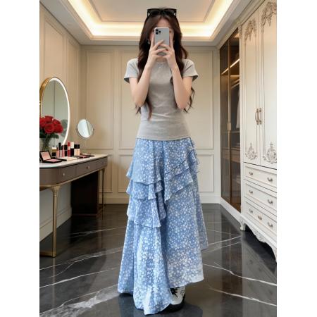 BY14558# 夏日穿搭一整套女巨好看的甜美减龄上衣不规则碎花裙子两件套 服裝批發女裝批發服飾貨源