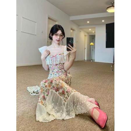 BY14623# 法式绝美度假风浪漫碎花蕾丝抹胸鱼骨上衣鱼尾半裙套装收腰显瘦裙 服裝批發女裝批發服飾貨源