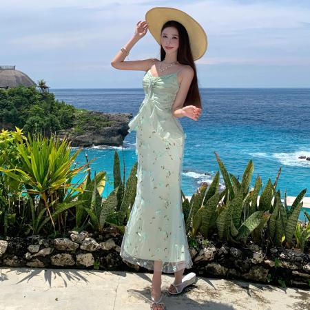 BY14712# 海边度假绿色连衣裙女夏立体碎花绝美雪纺吊带裙长裙 服裝批發女裝批發服飾貨源