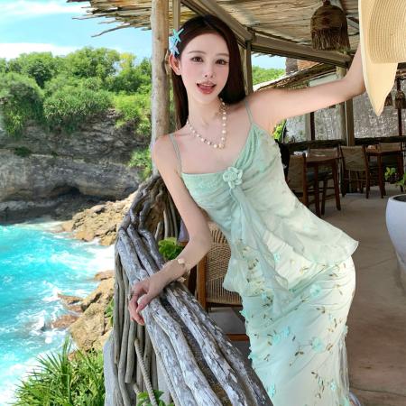 BY14712# 海边度假绿色连衣裙女夏立体碎花绝美雪纺吊带裙长裙 服裝批發女裝批發服飾貨源
