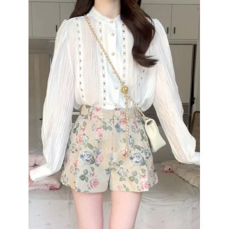 BY14753# 南洋千金秋版镂空设计感衬衫精致刺绣灯笼袖上衣女 服裝批發女裝批發服飾貨源