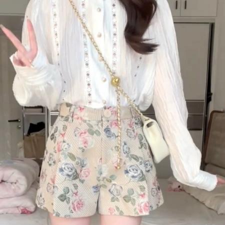 BY14753# 南洋千金秋版镂空设计感衬衫精致刺绣灯笼袖上衣女 服裝批發女裝批發服飾貨源