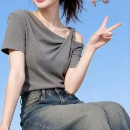 BY14795# 不规则斜领露肩夏短袖T恤女显瘦上衣 服裝批發女裝批發服飾貨源