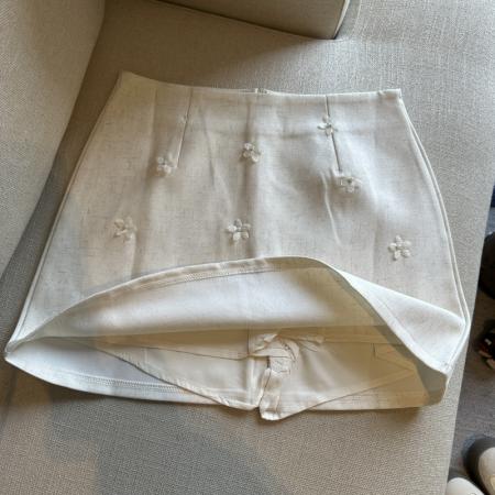 BY14862# 法式MIU系手工立体花朵装饰A字裙摆高腰半身裙钉珠半身裙女 服裝批發女裝批發服飾貨源