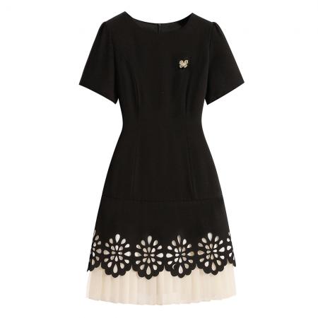 BY14978# 大码女装夏季新款胖mm高级感气质镂空拼接百褶收腰连衣裙 服裝批發女裝批發服飾貨源