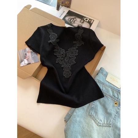 BY15093# 法式温柔风蕾丝拼接V领短袖针织衫女夏季甜美别致设计感上衣 服裝批發女裝批發服飾貨源