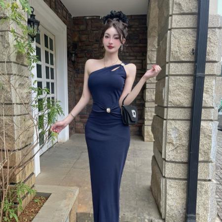 BY15106# 纯欲风性感辣妹风斜肩连衣裙御姐气质设计感收腰显瘦长裙 服裝批發女裝批發服飾貨源