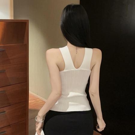 BY15139# 纯欲性感交叉针织吊带背心女修身短款金属装饰百搭上衣 服裝批發女裝批發服飾貨源