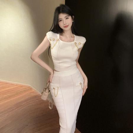 BY15145# 甜心设计感装饰链高级感辣妹针织上衣包臀半身裙两件套 服裝批發女裝批發服飾貨源