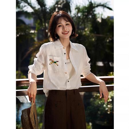 BY15189# 美妙的事老钱风亚麻衬衫_彩虹单排扣小马口袋刺绣衬衣女26新款服裝批發女裝批發服飾貨源