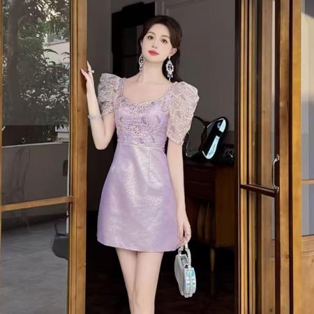 BY15221# 名媛紫色连衣裙夏季女蕾丝拼接高端生日宴会小礼服收腰a字短裙子服裝批發女裝批發服飾貨源