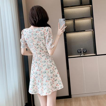 BY15267# 雪纺碎花小个子连衣裙新款女夏高腰气质漂亮时尚温柔连衣裙女服裝批發女裝批發服飾貨源