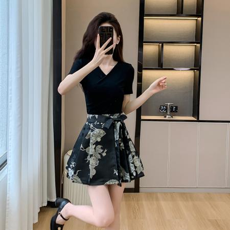 BY15270# 新中式优雅气质时尚百搭V领修身显瘦上衣收腰+显瘦马面裙小个子女服裝批發女裝批發服飾貨源