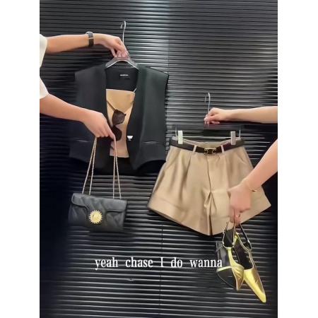 BY15363# 网红穿搭小个子时尚炸街高级感黑色马甲吊带短裤职业三件套装女夏服裝批發女裝批發服飾貨源