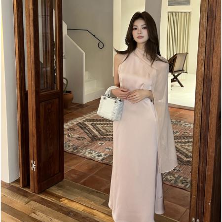 BY15395# 春夏新款设计感粉色无袖缎面飘带连衣裙收腰显瘦高长裙女服裝批發女裝批發服飾貨源