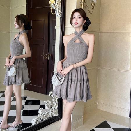 BY15442# 高级感挂脖交叉针织连衣裙女夏设计感修身显瘦礼服短裙子 服裝批發女裝批發服飾貨源