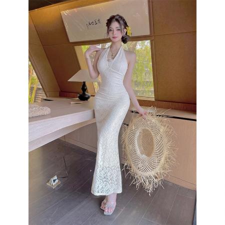 BY15455# 法式性感蕾丝V领轻礼服裙修色挂脖露背镶钻吊带连衣裙夏 服裝批發女裝批發服飾貨源