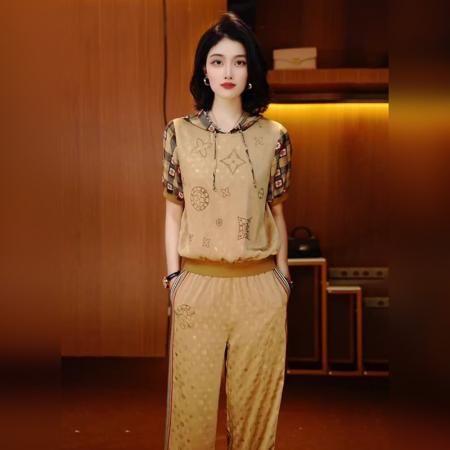 BY15472# 夏季小个子穿搭几何图案烫金短袖T恤运动休闲裤两件套装女 服裝批發女裝批發服飾貨源