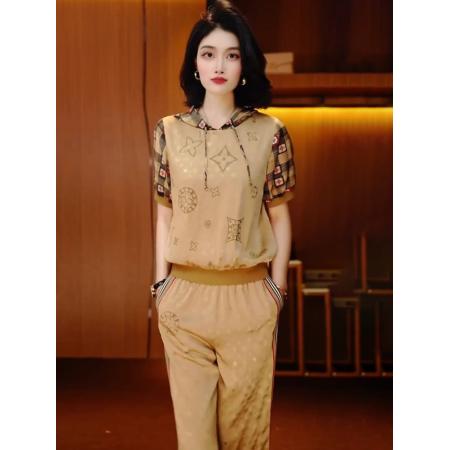 BY15472# 夏季小个子穿搭几何图案烫金短袖T恤运动休闲裤两件套装女 服裝批發女裝批發服飾貨源