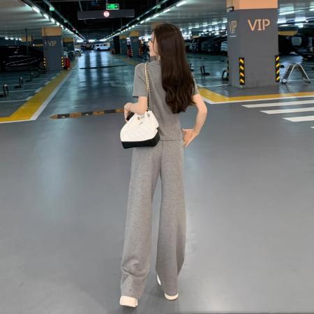 BY15474# 灰色运动休闲套装女夏季欧货高级感减龄牛仔拼接短袖阔腿裤两件套 服裝批發女裝批發服飾貨源