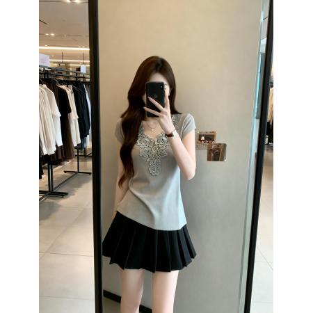 BY15488# 夏季新款V领蕾丝拼接冰丝针织衫女大码百搭显瘦透气上衣 服裝批發女裝批發服飾貨源