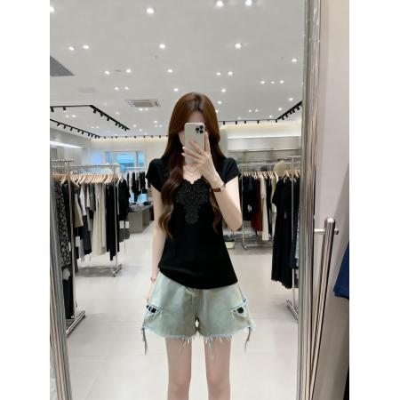 BY15488# 夏季新款V领蕾丝拼接冰丝针织衫女大码百搭显瘦透气上衣 服裝批發女裝批發服飾貨源