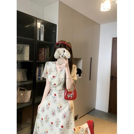 BY15524# 大码女装碎花明媚大方温柔法式显瘦气质中长款连衣裙设计感长裙子 服裝批發女裝批發服飾貨源