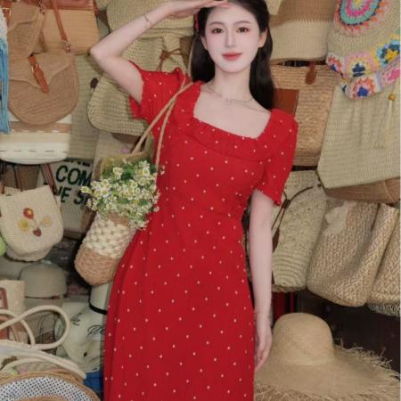 BY15529# 大码法式气质绝美方领连衣裙女夏季胖mm高级感红色波点雪纺长裙子 服裝批發女裝批發服飾貨源