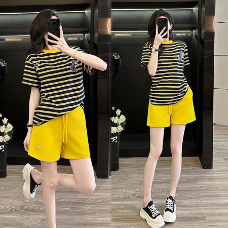 BY15550# 夏季新款休闲穿搭宽松条纹短袖短裤两件套减龄时尚套装女 服裝批發女裝批發服飾貨源