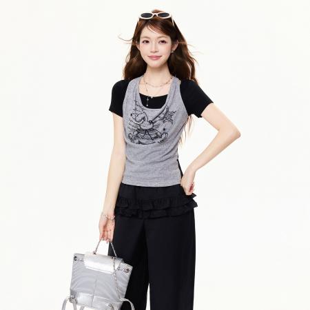 BY15578# 假两件荡领短袖T恤兔兔印花女独特漂亮巨好看挂脖上衣夏 服裝批發女裝批發服飾貨源