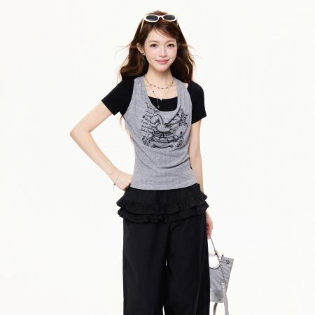 BY15578# 假两件荡领短袖T恤兔兔印花女独特漂亮巨好看挂脖上衣夏 服裝批發女裝批發服飾貨源